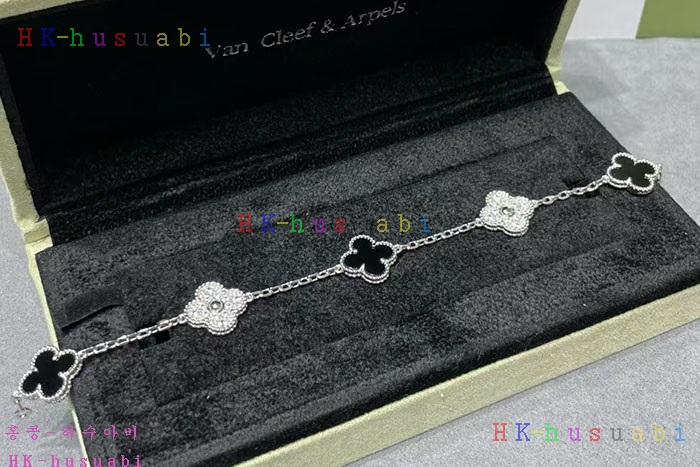 NEW Ŭ    Ż V 671126