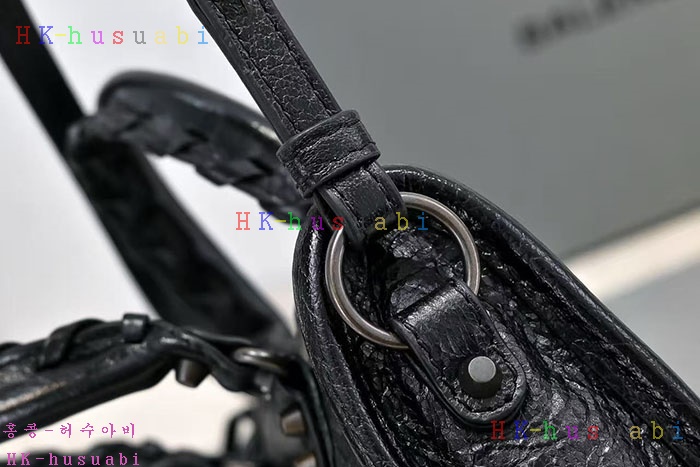 �ڹ̷��ޡڹ߷��þư� �� ��Ƽ ���� 8196712-2